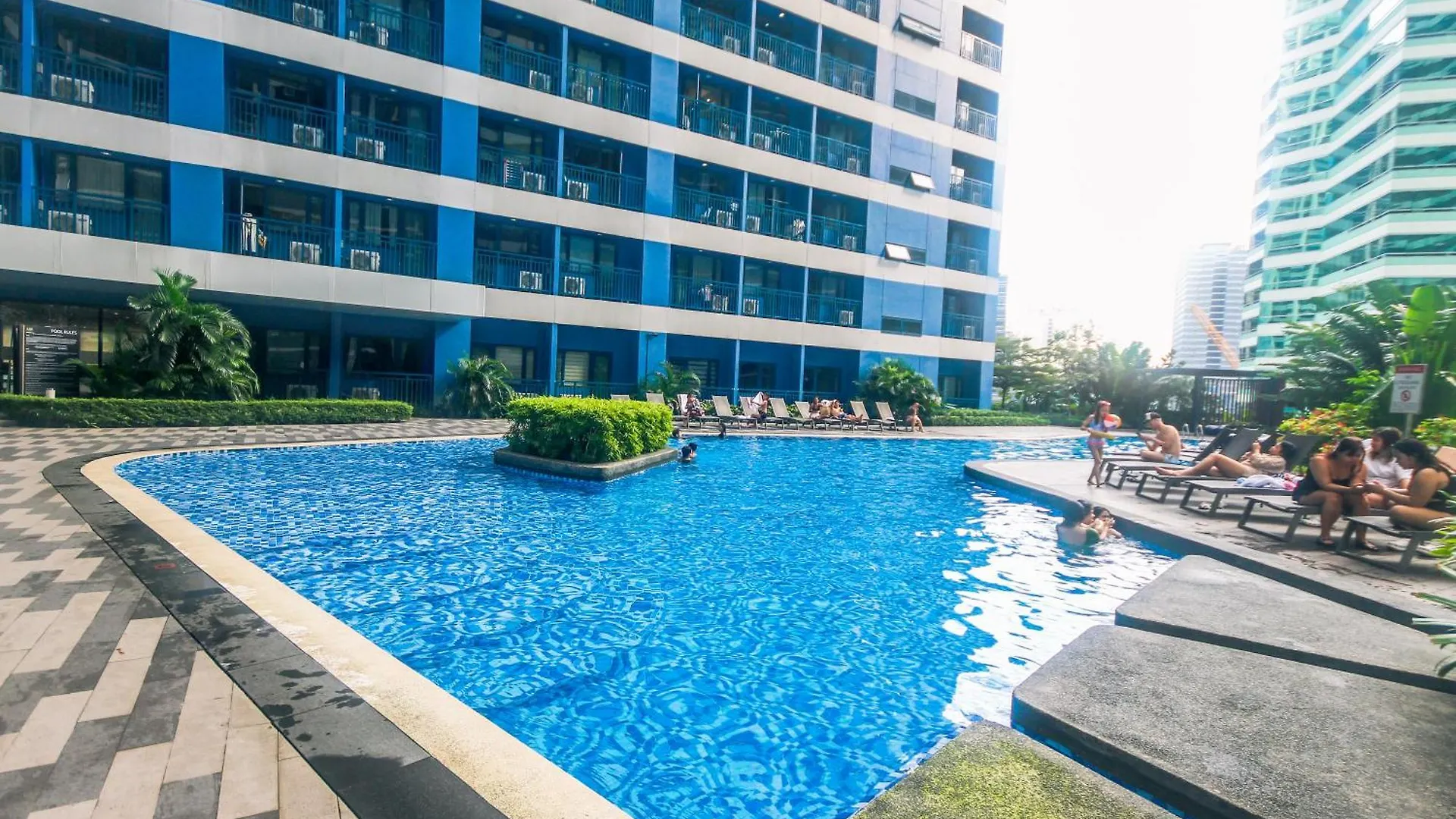 Happy Hideout Fun Memories Air Condo 300 Swim Gym 4453 Manila 0*,  Philippines