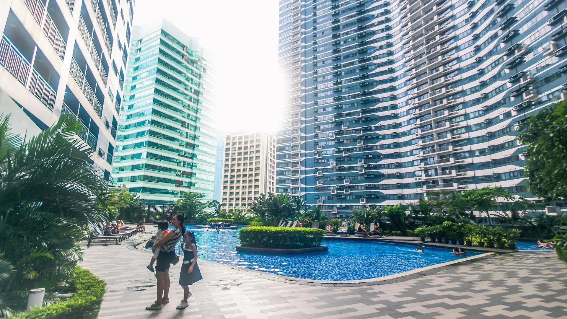 Happy Hideout Fun Memories Air Condo 300 Swim Gym 4453 Manila Apartment