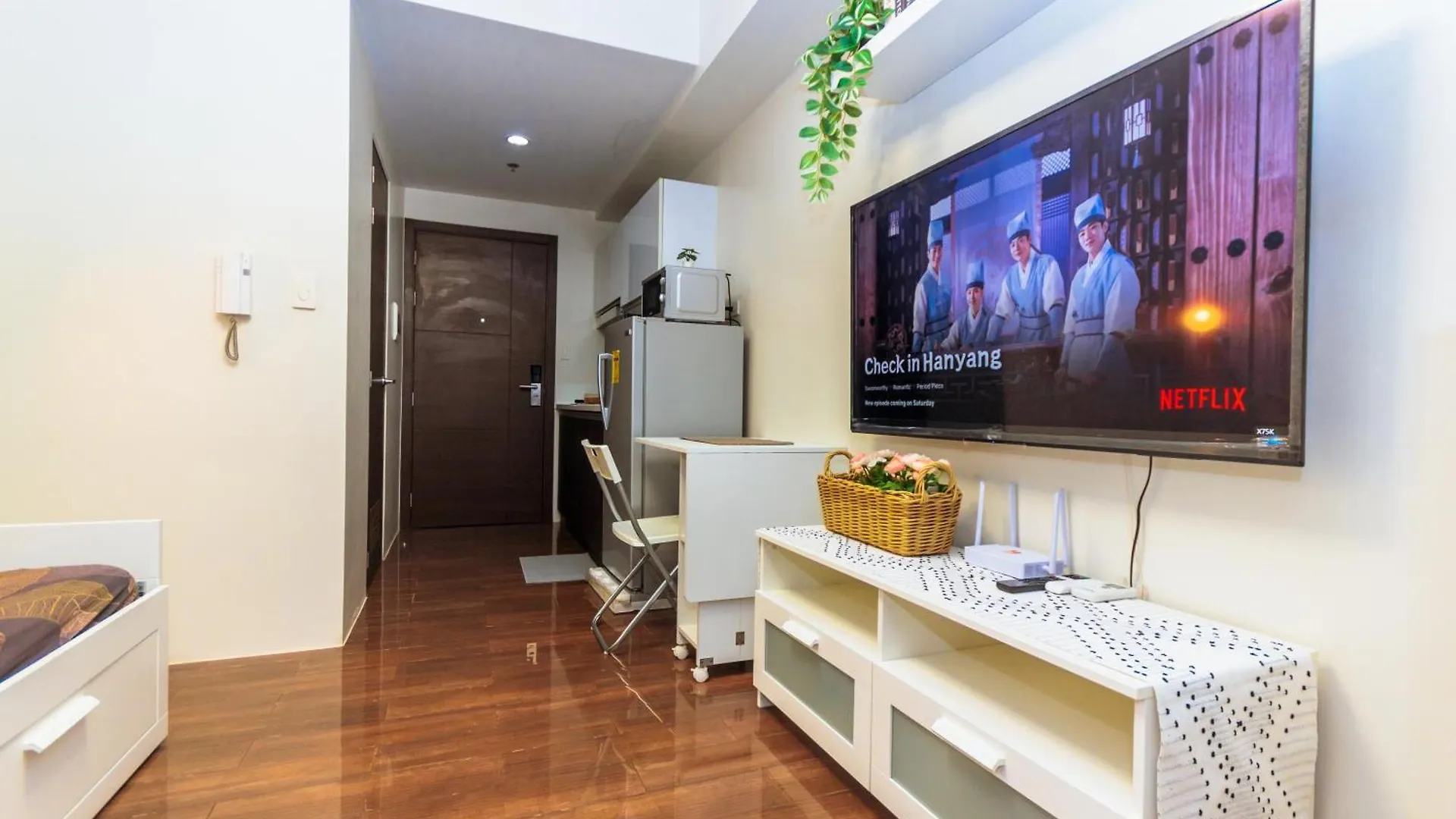 Apartment Happy Hideout Fun Memories Air Condo 300 Swim Gym 4453 Manila Philippines
